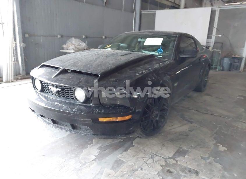 Photo 2 of 2006 Ford Mustang GT (VIN 1ZVFT82H965259758)