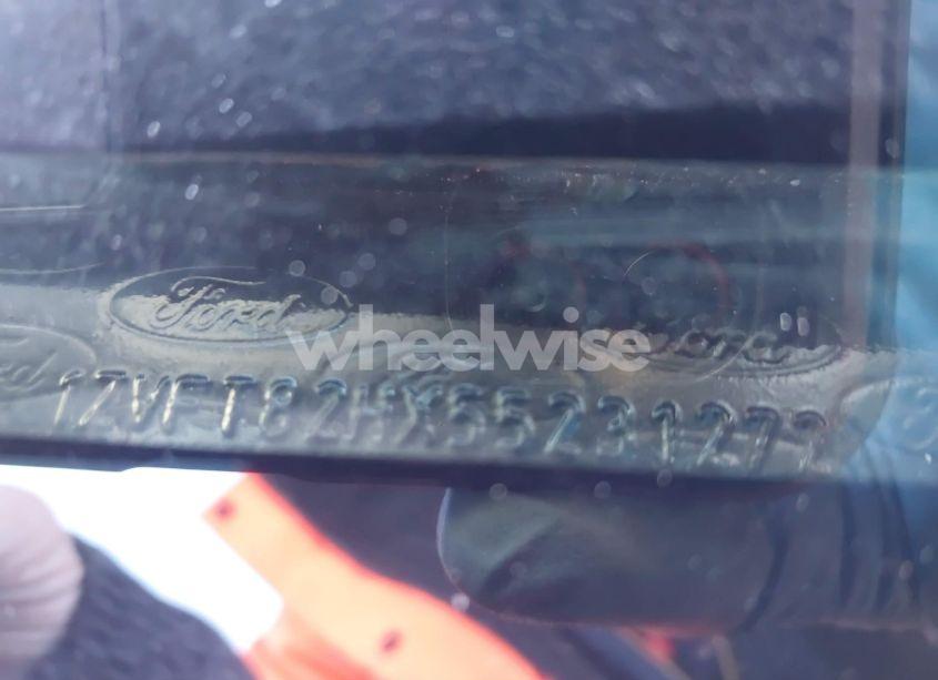 Photo 9 of 2005 Ford Mustang GT DELUXE/GT PREMIUM (VIN 1ZVFT82HX55231272)