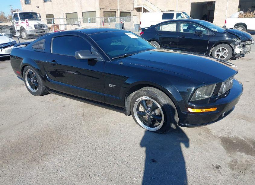 2006 Ford Mustang GT (VIN 1ZVFT82HX65223089) main photo