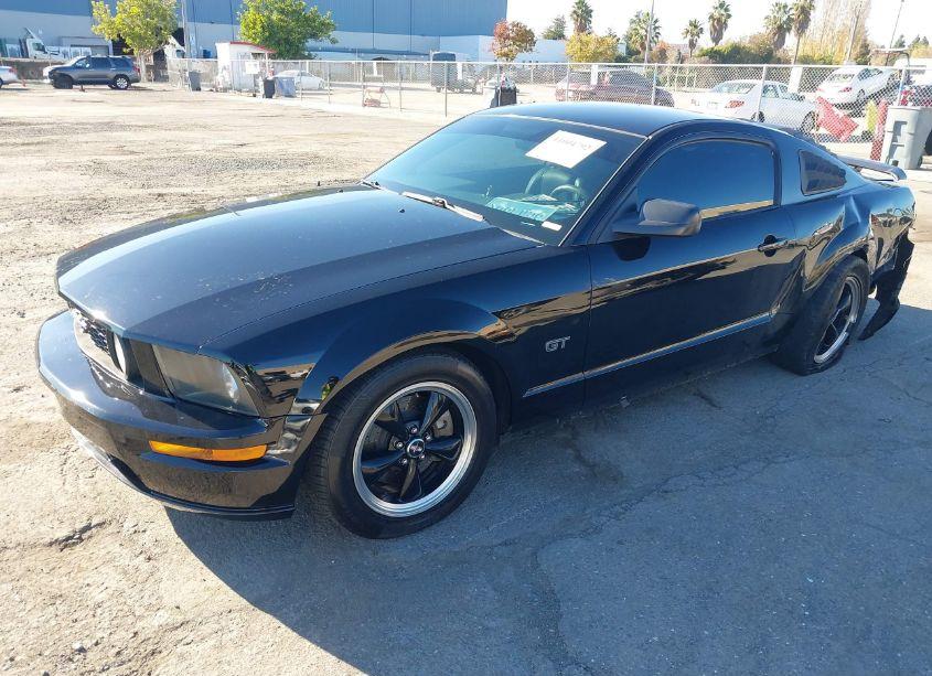 Photo 2 of 2006 Ford Mustang GT (VIN 1ZVFT82HX65223089)