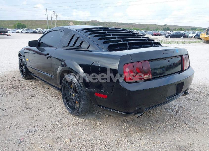 Photo 3 of 2007 Ford Mustang GT DELUXE/GT PREMIUM (VIN 1ZVFT82HX75212885)