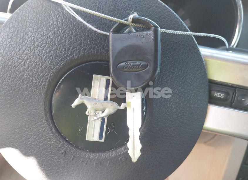 Photo 11 of 2005 Ford Mustang (VIN 1ZVFT84N055234717)