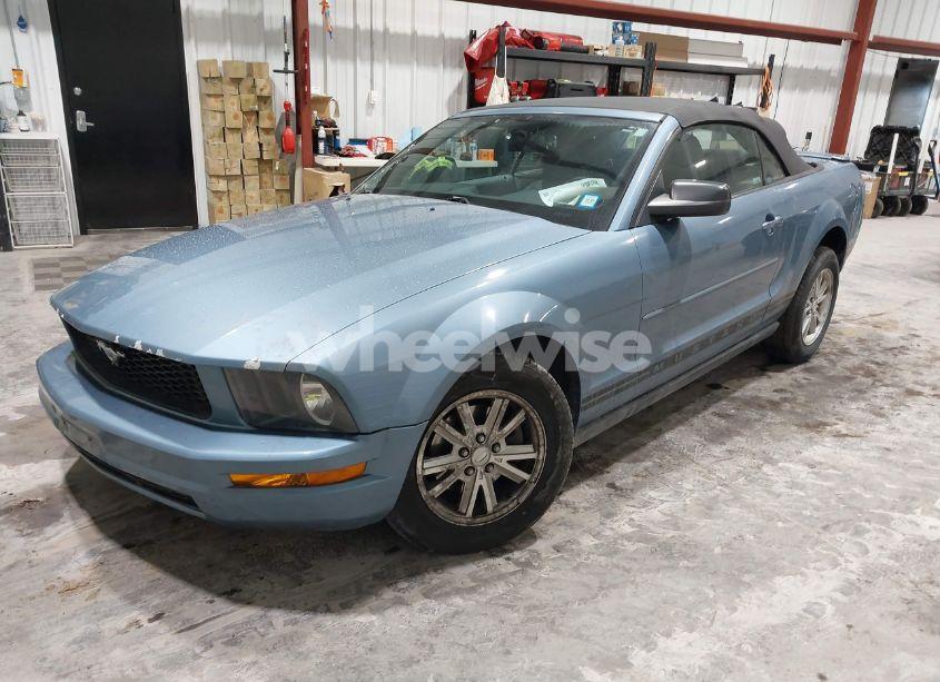 Photo 2 of 2007 Ford Mustang V6 DELUXE/V6 PREMIUM (VIN 1ZVFT84N075296587)