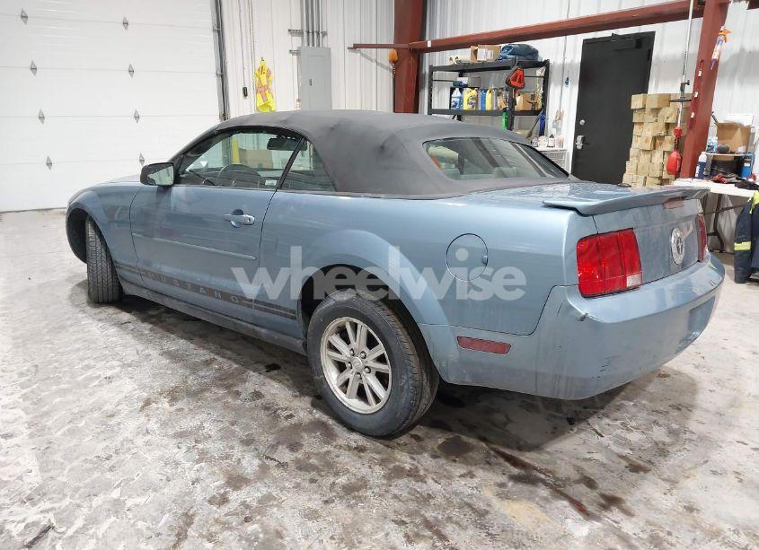 Photo 3 of 2007 Ford Mustang V6 DELUXE/V6 PREMIUM (VIN 1ZVFT84N075296587)