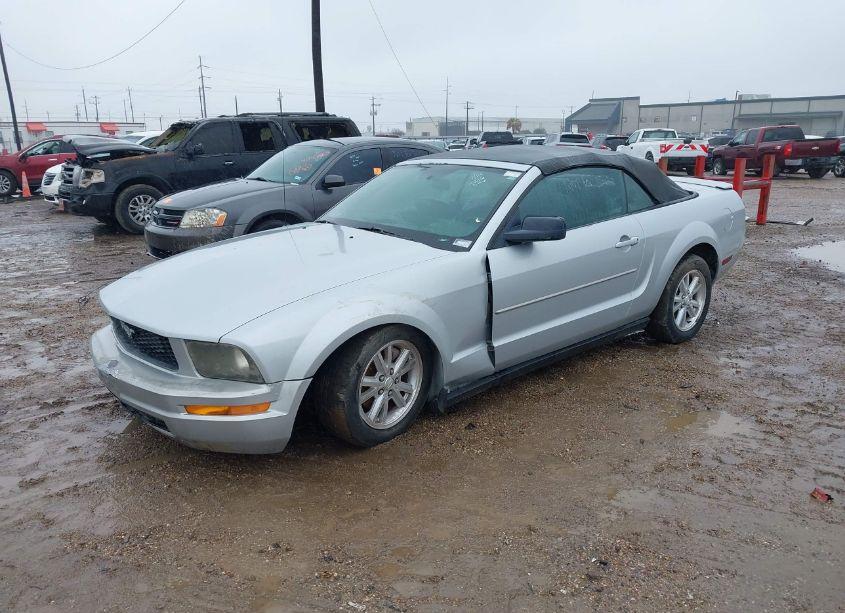Photo 2 of 2007 Ford Mustang V6 DELUXE/V6 PREMIUM (VIN 1ZVFT84N075323738)