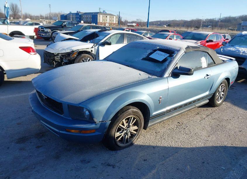Photo 2 of 2007 Ford Mustang V6 DELUXE/V6 PREMIUM (VIN 1ZVFT84N075328972)