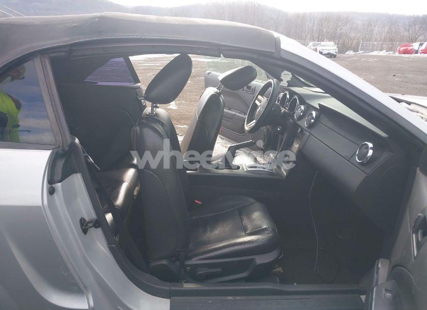 Photo 5 of 2006 Ford Mustang V6 (VIN 1ZVFT84N265143353)
