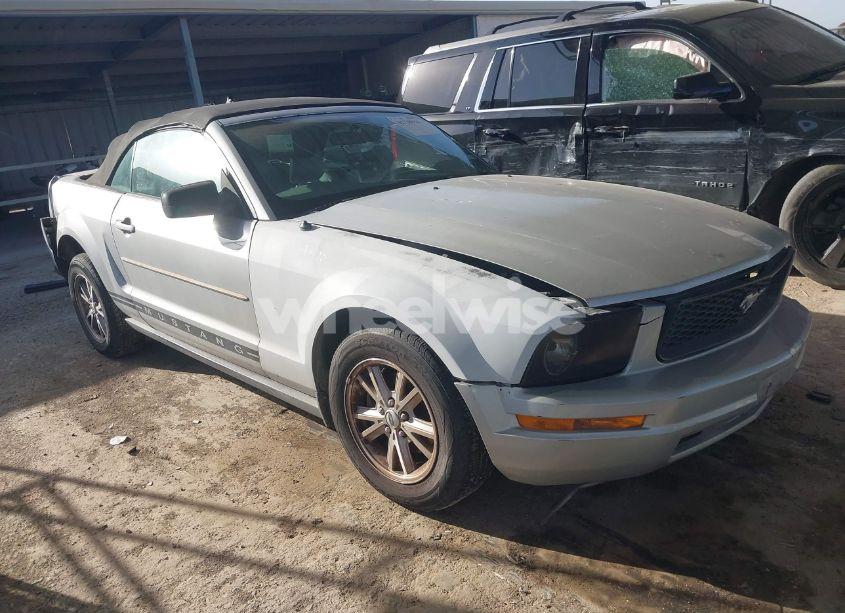 2007 Ford Mustang V6 DELUXE/V6 PREMIUM (VIN 1ZVFT84N375205957) main photo