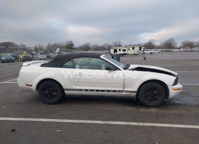 Photo 13 of 2007 Ford Mustang V6 DELUXE/V6 PREMIUM (VIN 1ZVFT84N375303614)