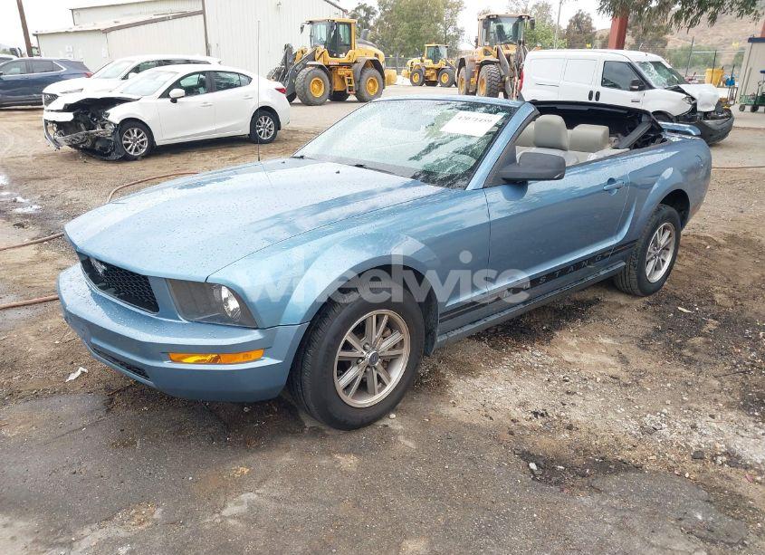 Photo 2 of 2005 Ford Mustang (VIN 1ZVFT84N555227908)