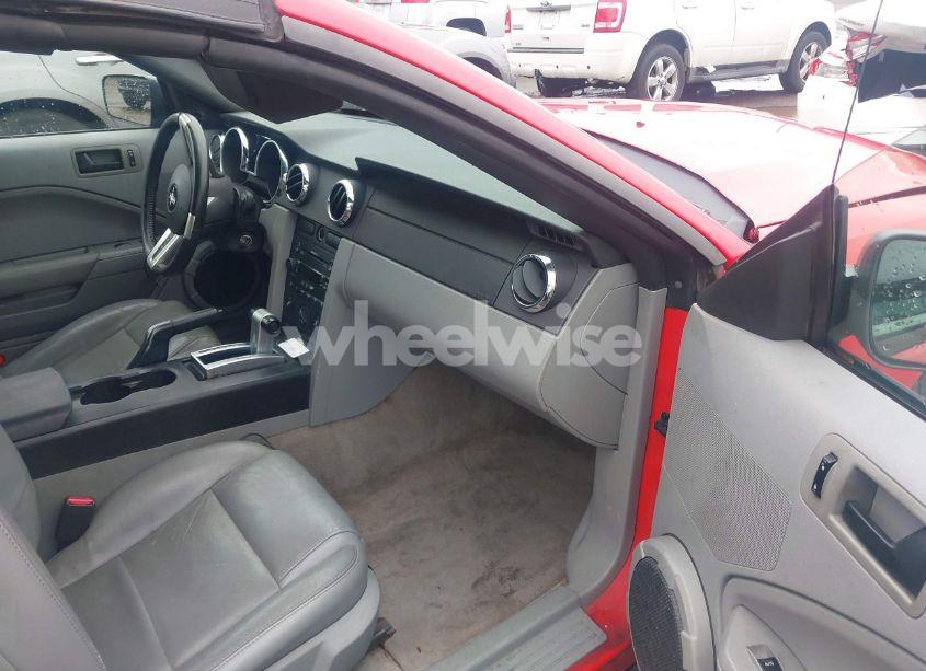 Photo 5 of 2007 Ford Mustang V6 DELUXE/V6 PREMIUM (VIN 1ZVFT84N575252231)