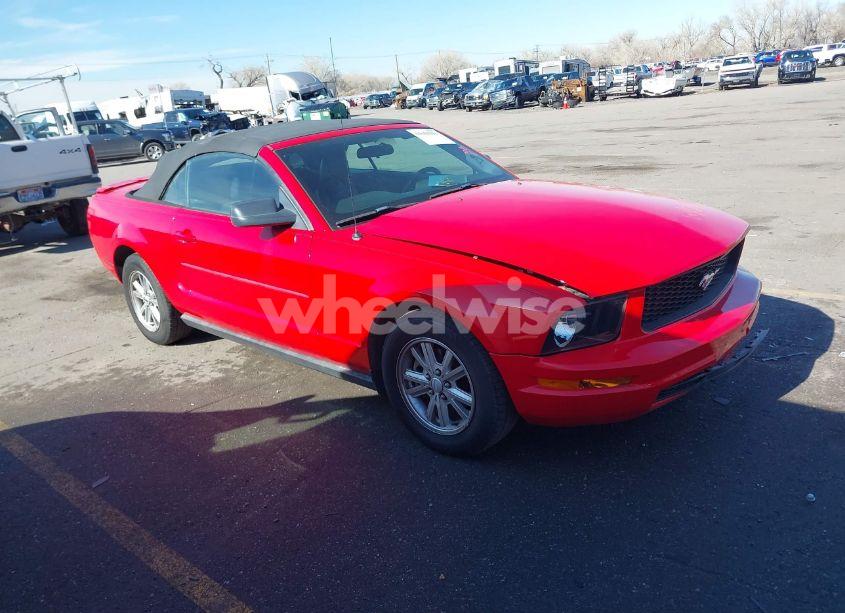 2007 Ford Mustang V6 DELUXE/V6 PREMIUM (VIN 1ZVFT84N575267960) main photo