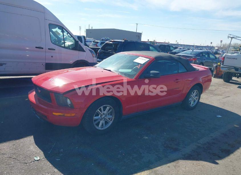 Photo 2 of 2007 Ford Mustang V6 DELUXE/V6 PREMIUM (VIN 1ZVFT84N575267960)