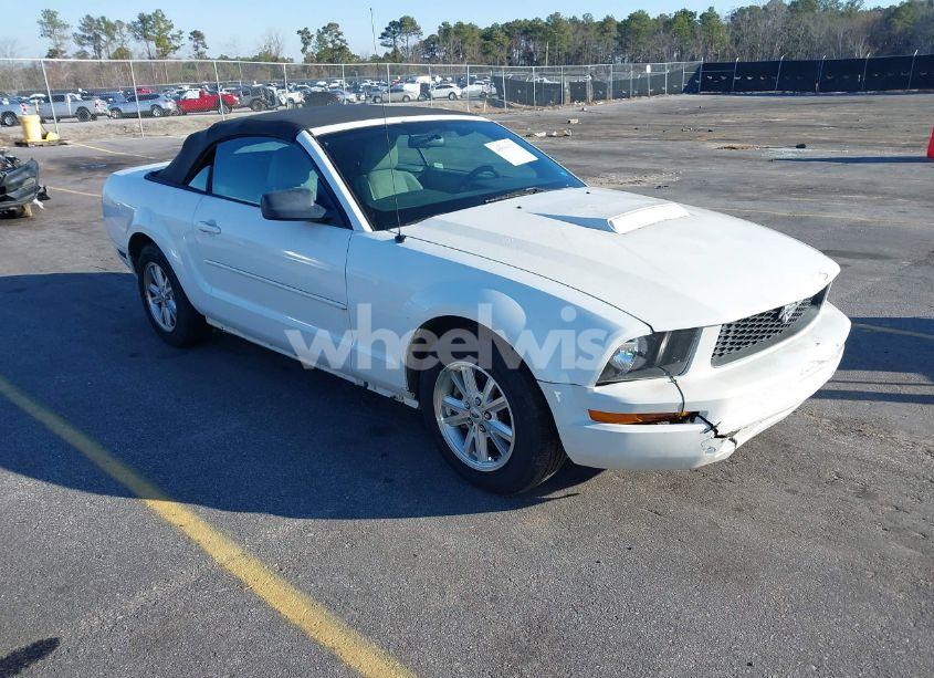 2007 Ford Mustang V6 DELUXE/V6 PREMIUM (VIN 1ZVFT84N575269675) main photo