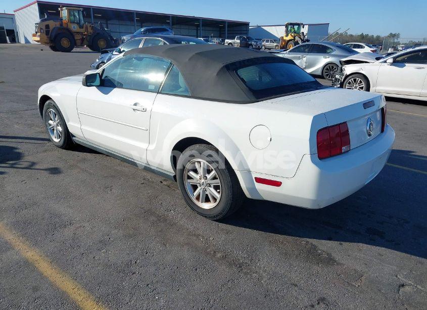 Photo 3 of 2007 Ford Mustang V6 DELUXE/V6 PREMIUM (VIN 1ZVFT84N575269675)