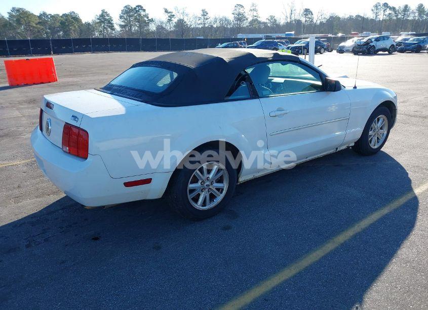 Photo 4 of 2007 Ford Mustang V6 DELUXE/V6 PREMIUM (VIN 1ZVFT84N575269675)