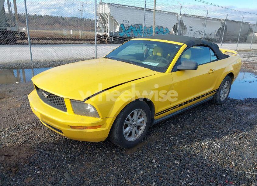 Photo 2 of 2005 Ford Mustang (VIN 1ZVFT84N655253188)