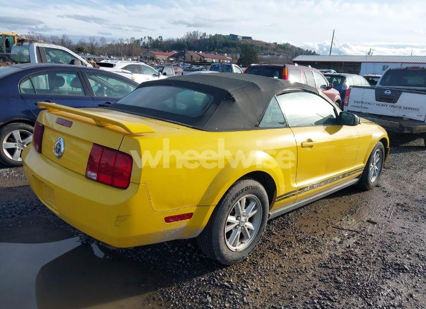 Photo 4 of 2005 Ford Mustang (VIN 1ZVFT84N655253188)