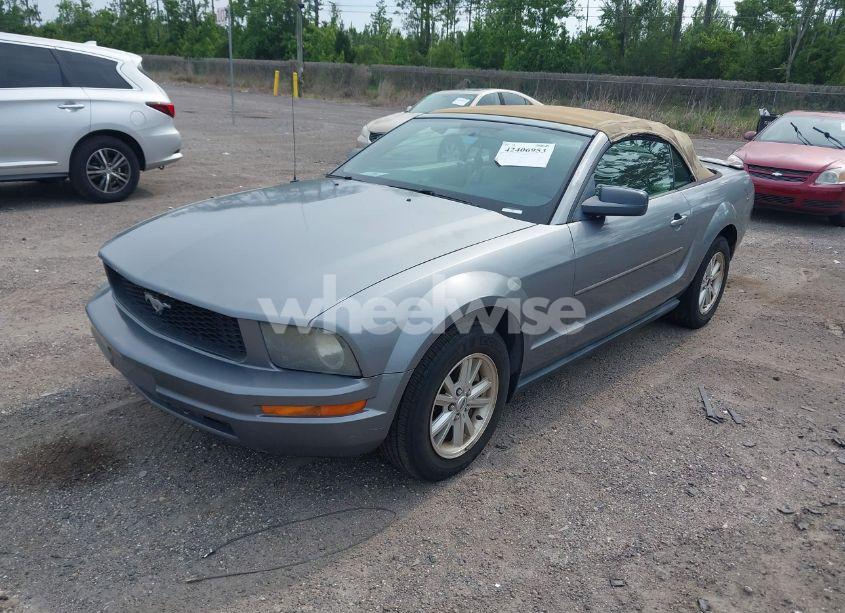 Photo 2 of 2007 Ford Mustang V6 DELUXE/V6 PREMIUM (VIN 1ZVFT84N675260614)