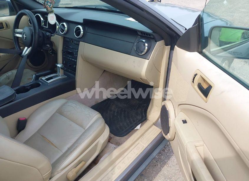 Photo 5 of 2007 Ford Mustang V6 DELUXE/V6 PREMIUM (VIN 1ZVFT84N675260614)