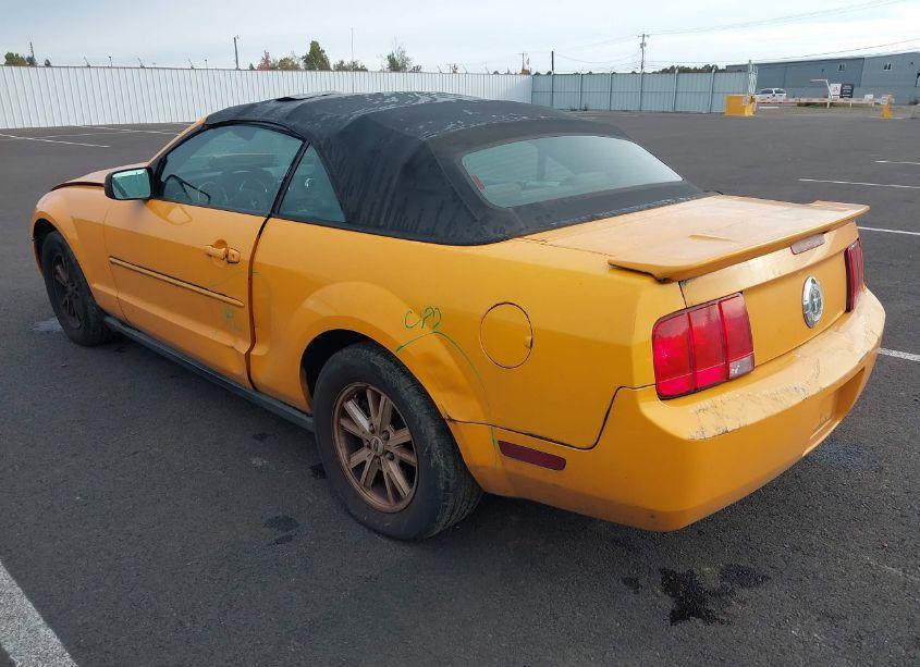 Photo 3 of 2007 Ford Mustang V6 DELUXE/V6 PREMIUM (VIN 1ZVFT84N675276408)
