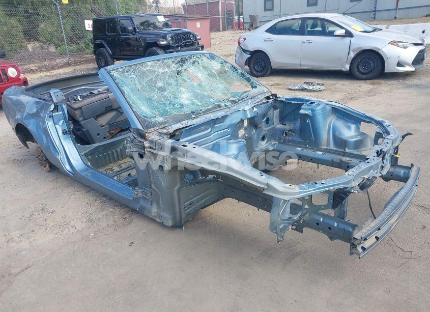 2005 Ford Mustang (VIN 1ZVFT84N755227439) main photo