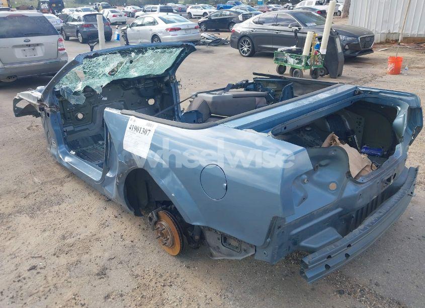 Photo 3 of 2005 Ford Mustang (VIN 1ZVFT84N755227439)