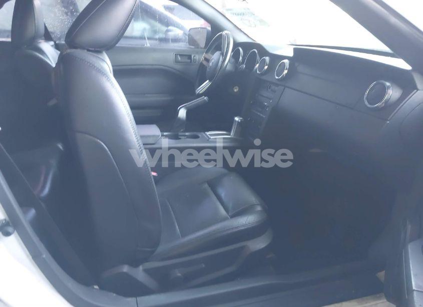 Photo 5 of 2007 Ford Mustang V6 DELUXE/V6 PREMIUM (VIN 1ZVFT84N775276319)