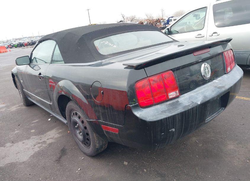 Photo 3 of 2007 Ford Mustang V6 DELUXE/V6 PREMIUM (VIN 1ZVFT84N775345672)