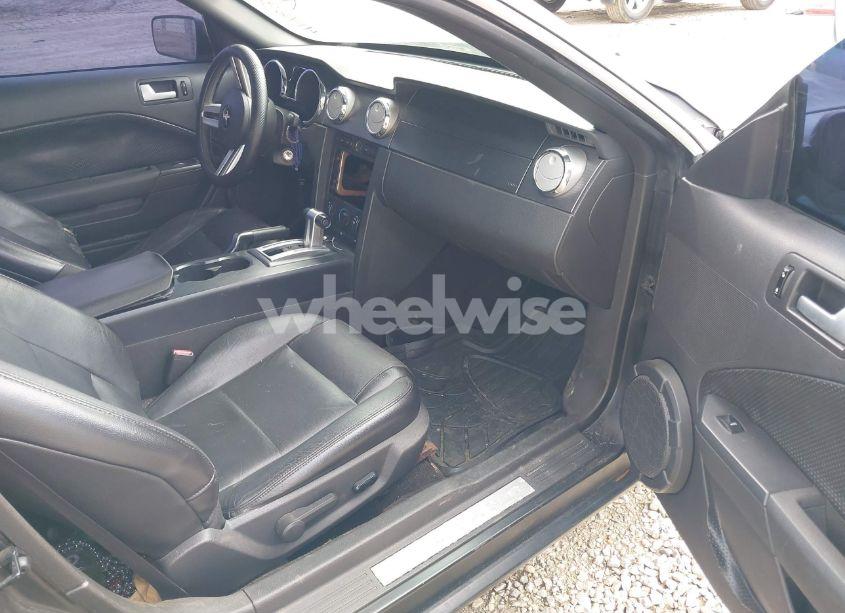 Photo 5 of 2007 Ford Mustang V6 DELUXE/V6 PREMIUM (VIN 1ZVFT84N875218946)