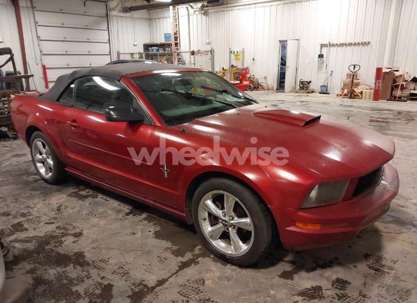 2007 Ford Mustang V6 DELUXE/V6 PREMIUM (VIN 1ZVFT84N875327746) main photo