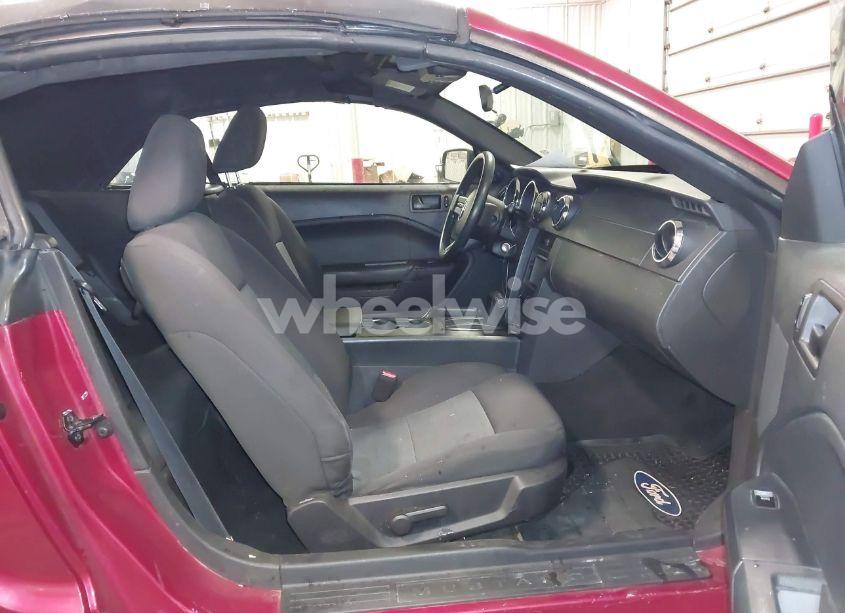 Photo 5 of 2007 Ford Mustang V6 DELUXE/V6 PREMIUM (VIN 1ZVFT84N875327746)