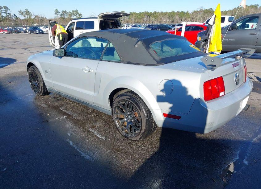 Photo 3 of 2005 Ford Mustang (VIN 1ZVFT84N955190782)