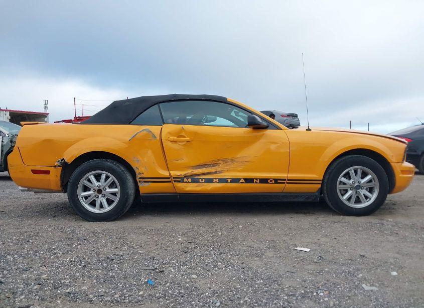 Photo 13 of 2007 Ford Mustang V6 DELUXE/V6 PREMIUM (VIN 1ZVFT84N975196875)