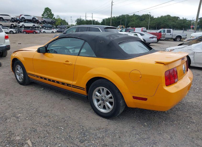 Photo 3 of 2007 Ford Mustang V6 DELUXE/V6 PREMIUM (VIN 1ZVFT84N975196875)