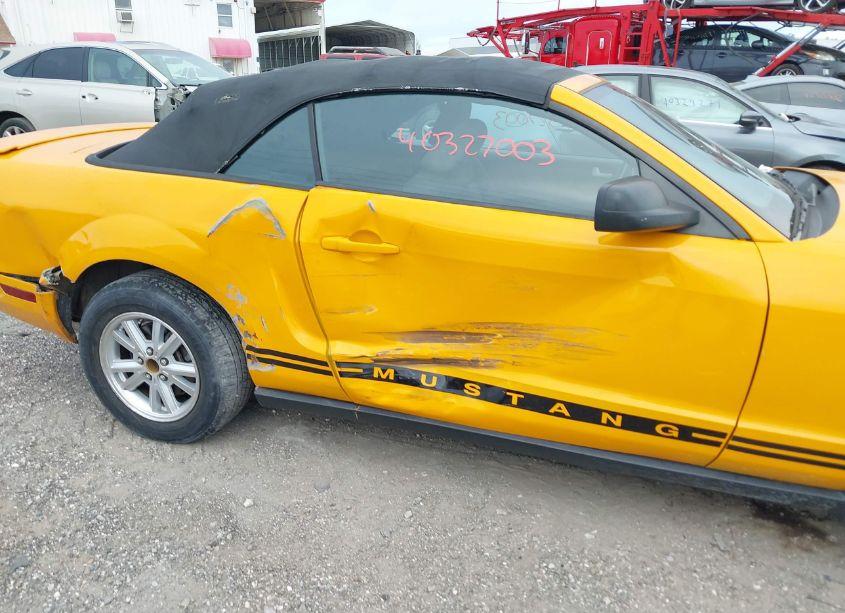 Photo 6 of 2007 Ford Mustang V6 DELUXE/V6 PREMIUM (VIN 1ZVFT84N975196875)