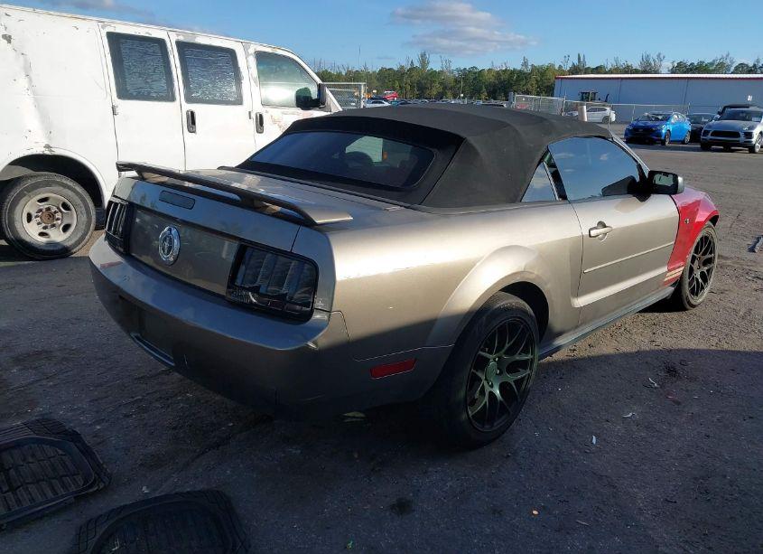 Photo 4 of 2005 Ford Mustang (VIN 1ZVFT84NX55240766)