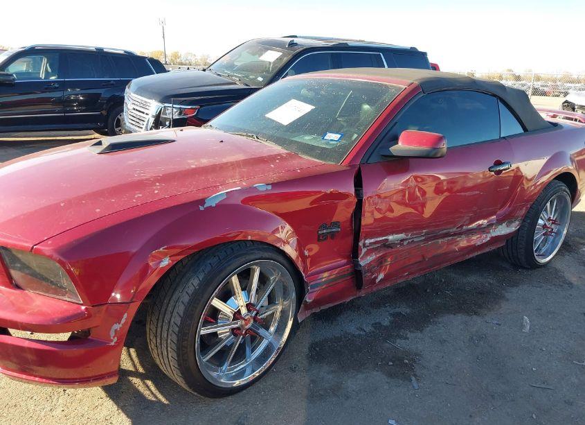 Photo 6 of 2005 Ford Mustang GT (VIN 1ZVFT85H655210379)