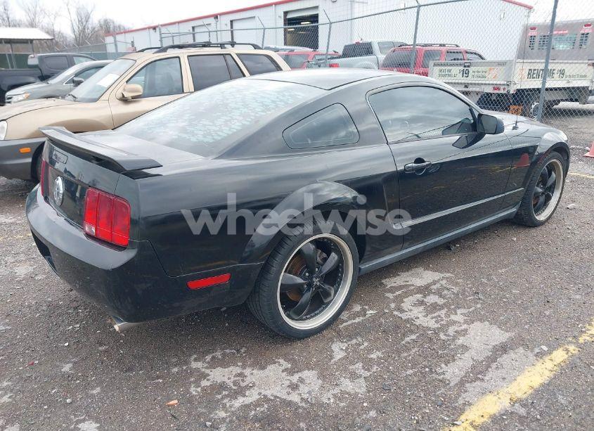 Photo 4 of 2006 Ford Mustang V6 (VIN 1ZVHT80N065141289)