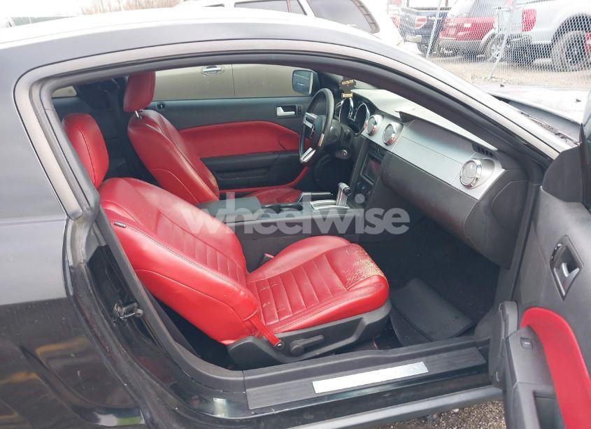 Photo 5 of 2006 Ford Mustang V6 (VIN 1ZVHT80N065141289)