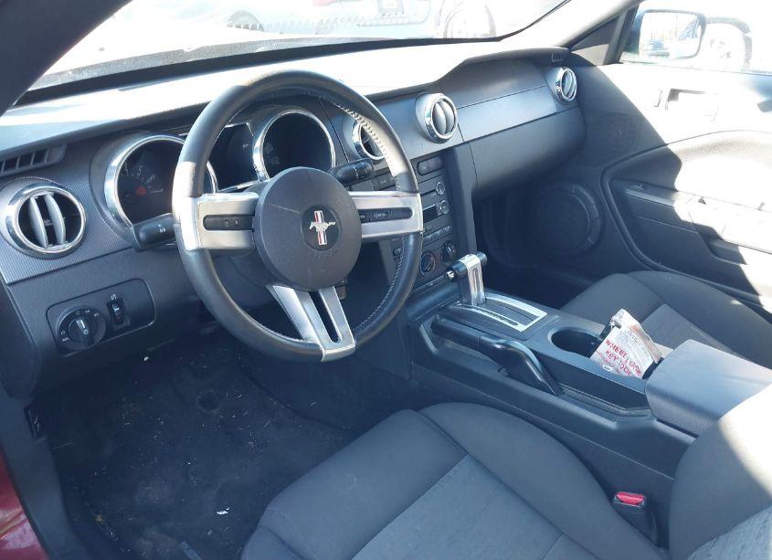 Photo 5 of 2008 Ford Mustang V6 DELUXE/V6 PREMIUM (VIN 1ZVHT80N085102267)