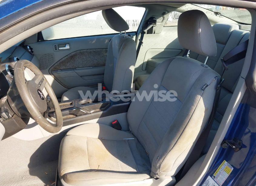 Photo 5 of 2008 Ford Mustang V6 DELUXE/V6 PREMIUM (VIN 1ZVHT80N085129002)