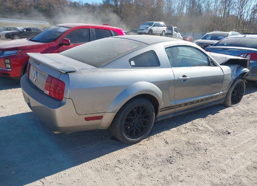 Photo 4 of 2008 Ford Mustang V6 DELUXE/V6 PREMIUM (VIN 1ZVHT80N085129243)