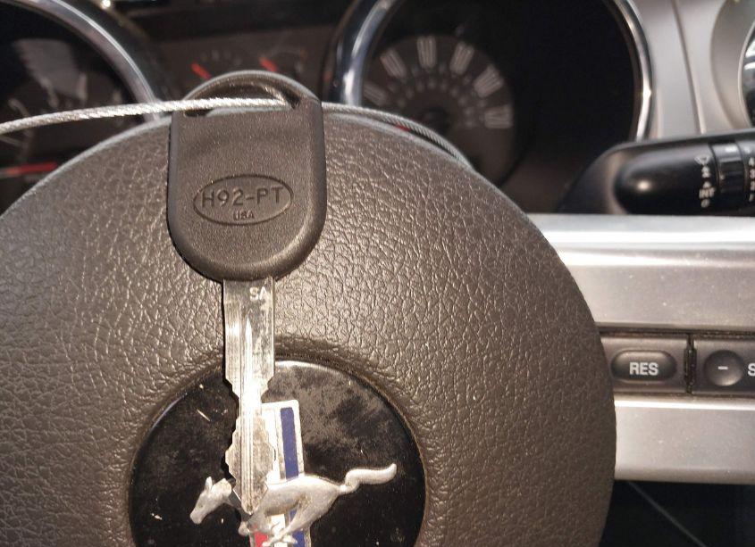 Photo 11 of 2009 Ford Mustang V6/V6 PREMIUM (VIN 1ZVHT80N095128434)