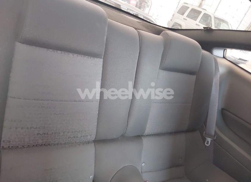 Photo 8 of 2005 Ford Mustang V6 DELUXE/V6 PREMIUM (VIN 1ZVHT80N155259379)