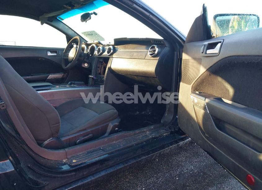 Photo 5 of 2009 Ford Mustang V6/V6 PREMIUM (VIN 1ZVHT80N195141757)