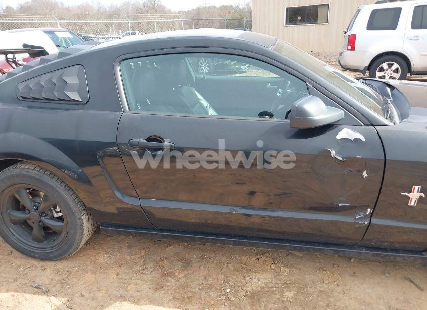 Photo 13 of 2006 Ford Mustang V6 (VIN 1ZVHT80N265139074)