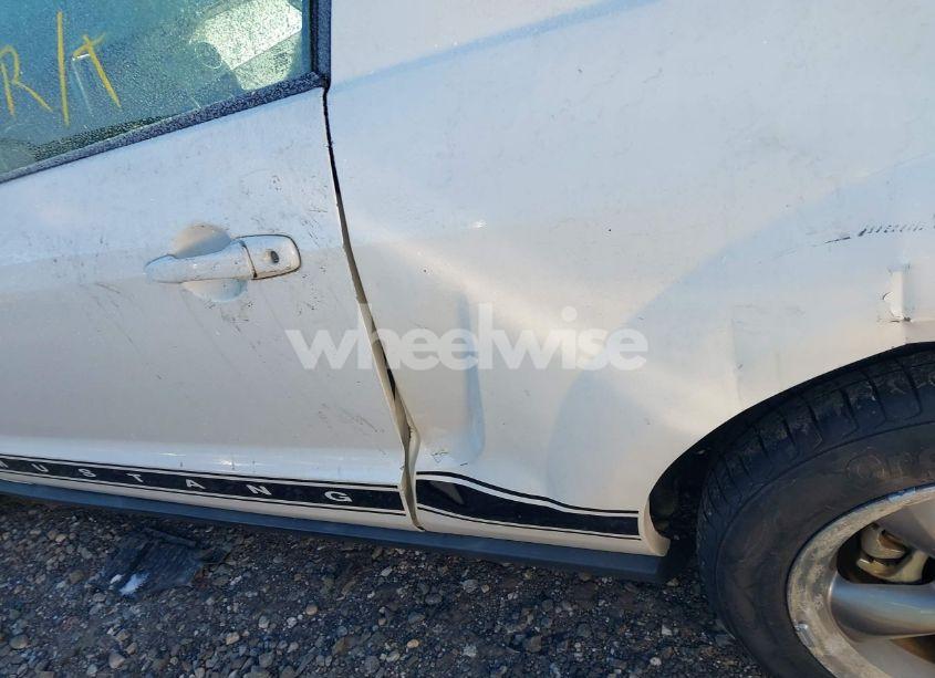 Photo 6 of 2006 Ford Mustang V6 (VIN 1ZVHT80N265180594)