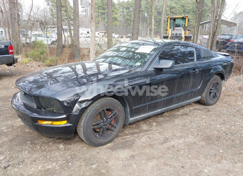 Photo 2 of 2008 Ford Mustang V6 DELUXE/V6 PREMIUM (VIN 1ZVHT80N285195521)