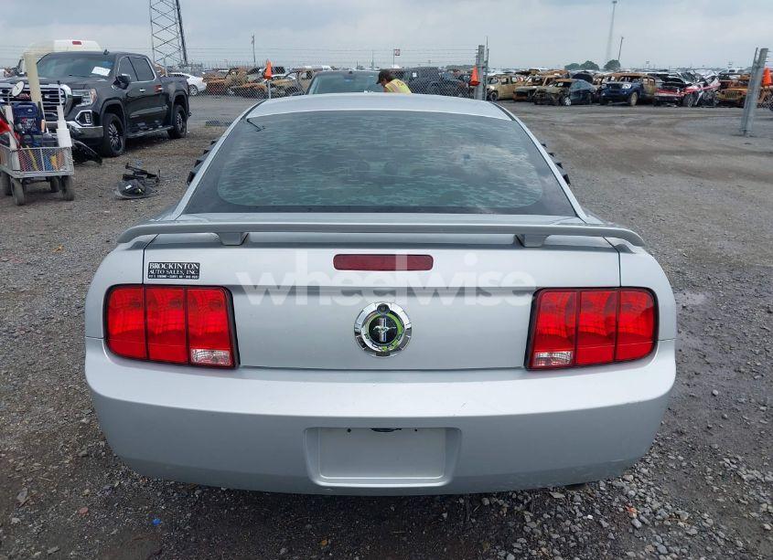 Photo 16 of 2006 Ford Mustang V6 (VIN 1ZVHT80N365131890)